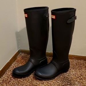 Black Hunter Boots